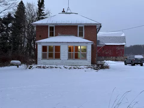 Exterior - e1384 Wolf River Road, Iola, WI 54945 photo 2 of 19