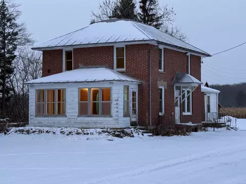 Exterior - e1384 Wolf River Road, Iola, WI 54945 photo 5 of 19