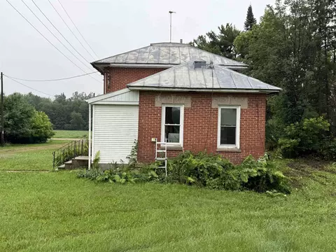 Exterior - e1384 Wolf River Road, Iola, WI 54945 photo 14 of 19