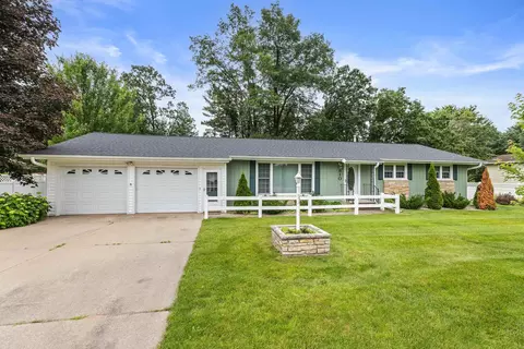 810 Fourth St, Plover, WI 54467