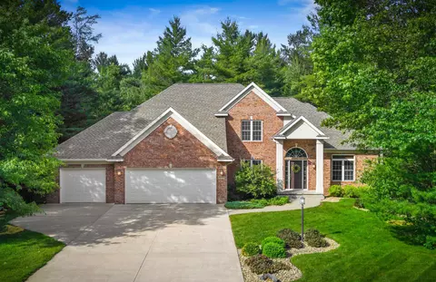5231 Crystal Brooke Ct, Wisconsin Rapids, WI 54494