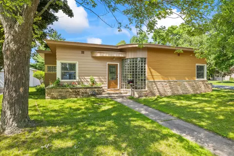 2536 Peck St, Stevens Point, WI 54481