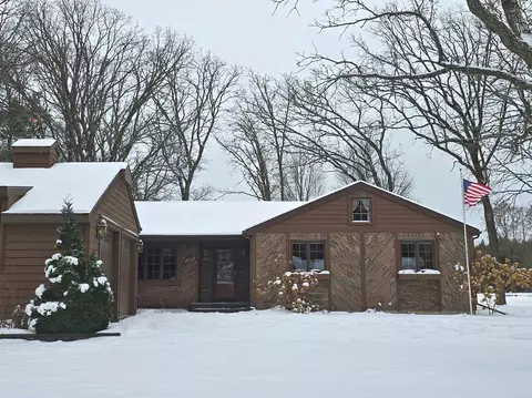 6410 Lenox Ave, Wisconsin Rapids, WI 54494