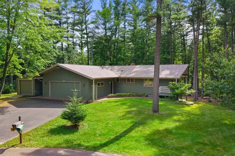 4020 Crestwood Ct, Wisconsin Rapids, WI 54494