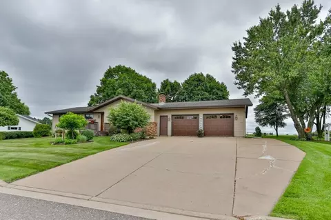1011 8th St, Marathon, WI 54448