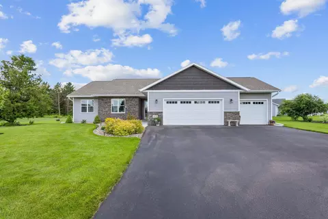 Exterior - 4120 Hanover St, Plover, WI 54467 photo 2 of 13