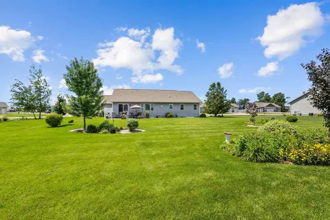 Exterior - 4120 Hanover St, Plover, WI 54467 photo 12 of 13