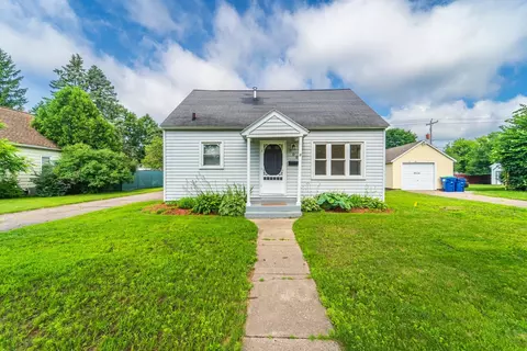 708 N 9th Ave, Wausau, WI 54401