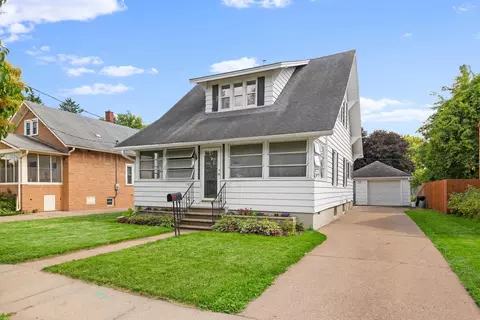 1017 Fourth Ave, Stevens Point, WI 54481