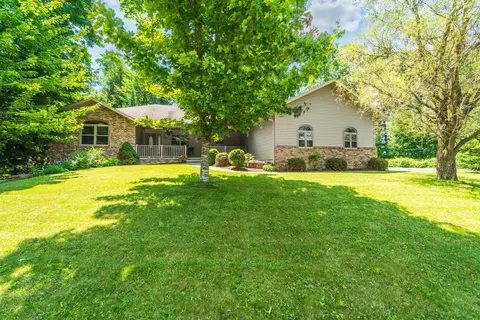 5803 Mary Ln, Weston, WI 54476