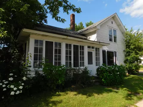 414 E 3rd St, Merrill, WI 54452