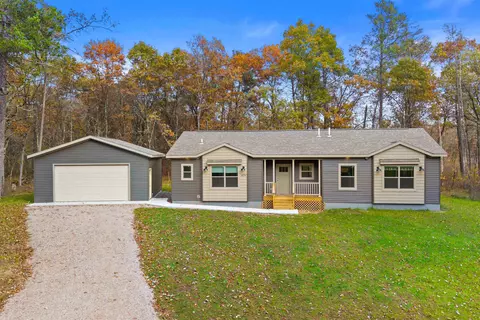 1574 Olive Trl, Nekoosa, WI 54457