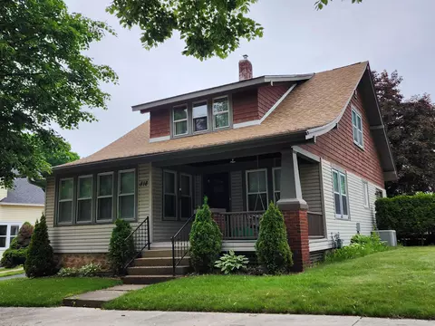 818 E Bridge St, Wausau, WI 54403
