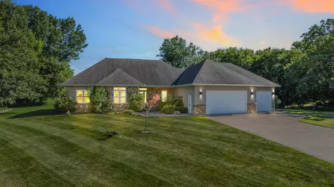 1806 Woodridge Cir, Custer, WI 54423