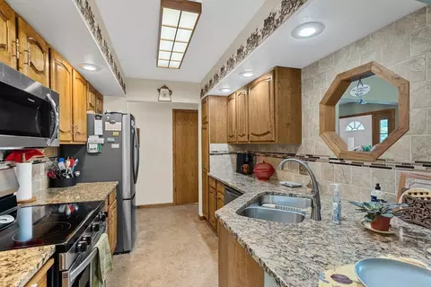 Kitchen - 312 E 17th St, Marshfield, WI 54449 photo 2 of 3