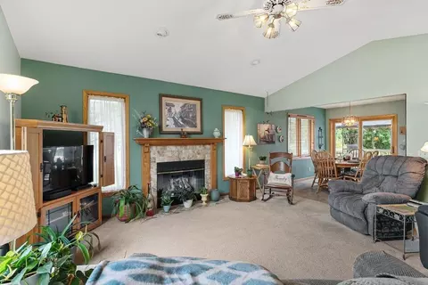 Living - 312 E 17th St, Marshfield, WI 54449 photo 2 of 3