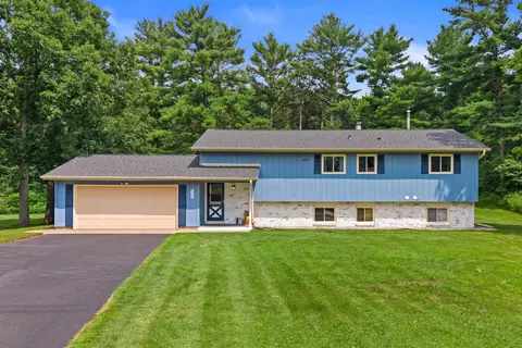 2511 Country Ct, Wisconsin Rapids, WI 54494
