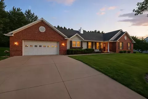1627 Mulligan Dr, Wausau, WI 54403