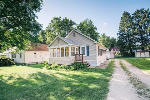 417 Buchanan St, Black River Falls, WI 54615
