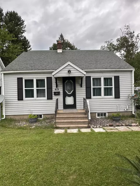 419 E South St, Medford, WI 54451
