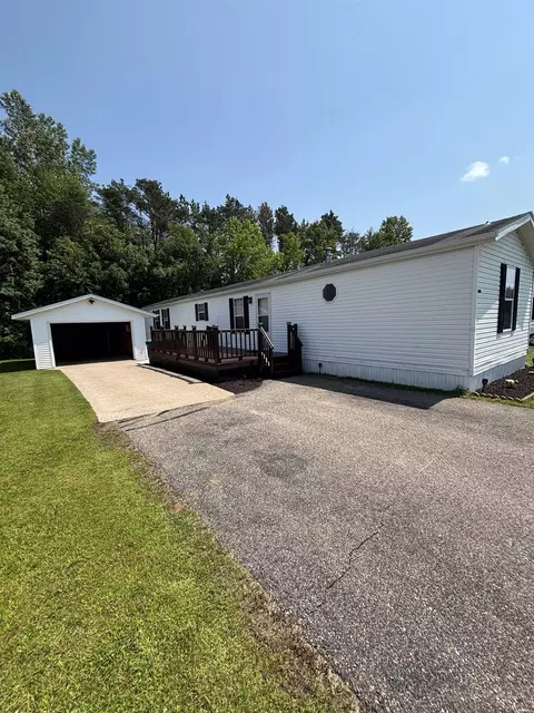 468 Sarah St, Birnamwood, WI 54414