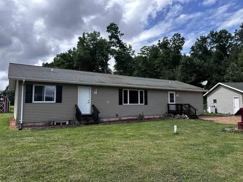 225600 County Road Y, Hatley, WI 54440