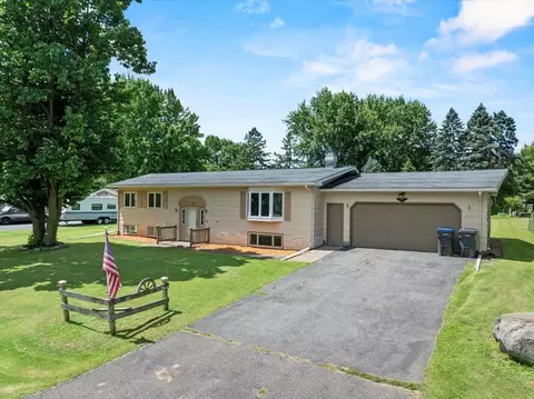 1700 N Palmetto Ave, Marshfield, WI 54449