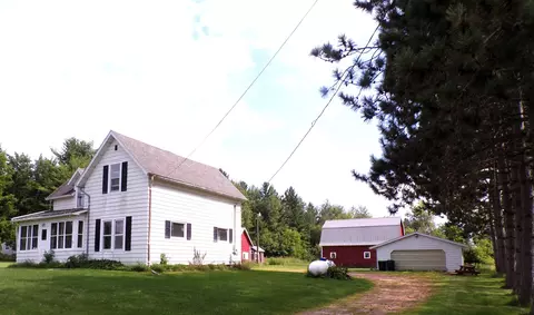 609 E Schofield Ave, Greenwood, WI 54437