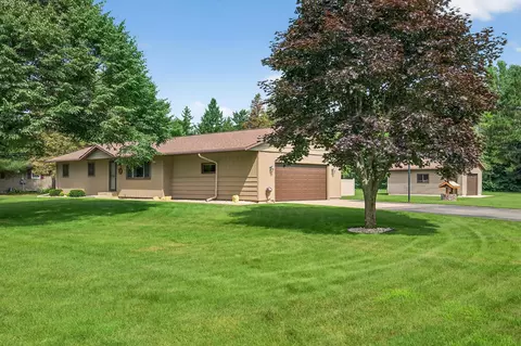 8451 Cedar Ln, Wisconsin Rapids, WI 54494