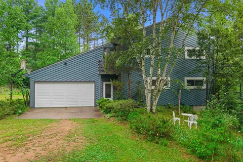 1990 Woodduck Dr, Stevens Point, WI 54481