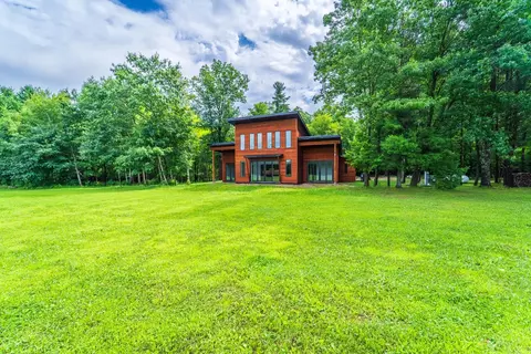 205389 Lake Dr, Rosholt, WI 54473