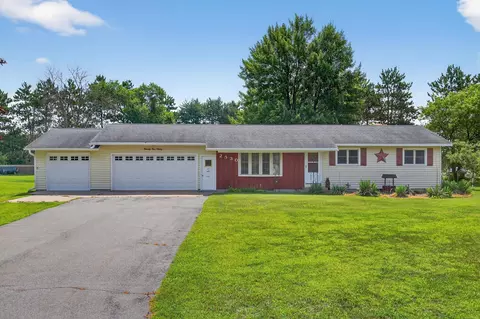 2530 Mecca Dr, Plover, WI 54467