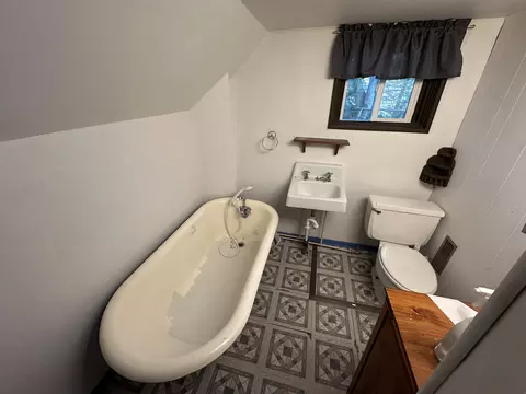 Bath - 525 3rd St E, Owen, WI 54460 photo 2 of 2