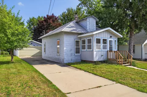 174 Wood Ave, Nekoosa, WI 54457