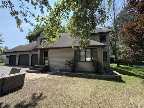 1007 W 3rd St, Nekoosa, WI 54457