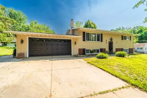 215 Lucille St, Wausau, WI 54401