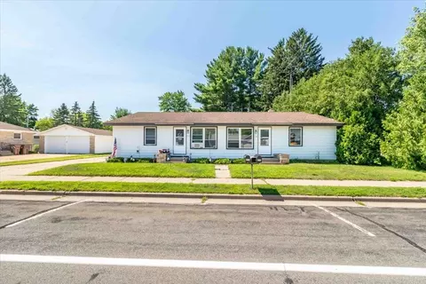 3048 Michigan Ave, Stevens Point, WI 54481