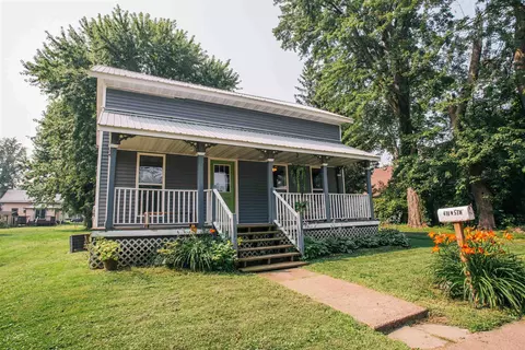 410 W 5th St, Neillsville, WI 54456