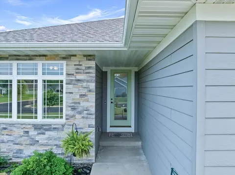 1416 E 20th St, Marshfield, WI 54449 photo 2