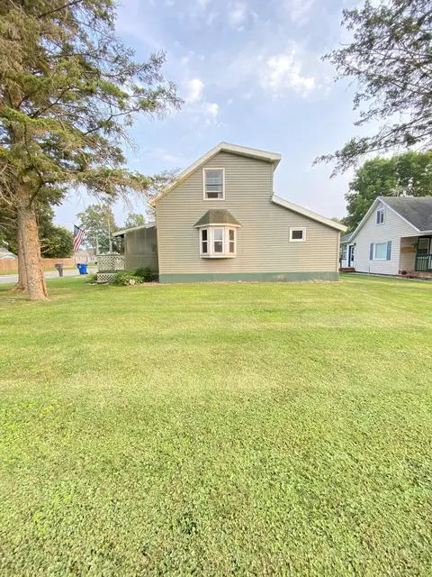108 N Oregon St, Merrill, WI 54452