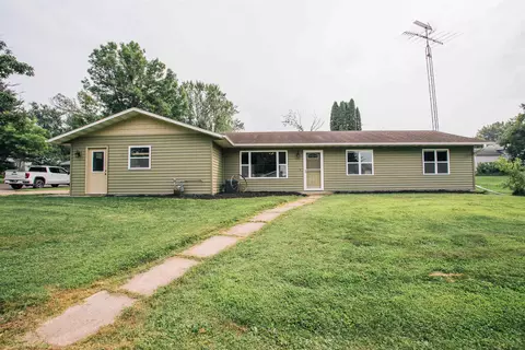 502 W 15th St, Neillsville, WI 54456