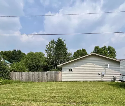 Exterior - 617 Knox St, Prentice, WI 54556 photo 3 of 4