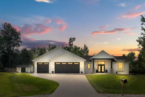 1965 Sunny Brook Ct, Plover, WI 54467