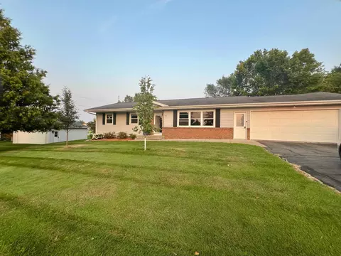 916 Walnut St, Marathon, WI 54448