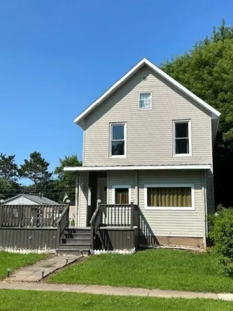 405 3rd St N, Abbotsford, WI 54405