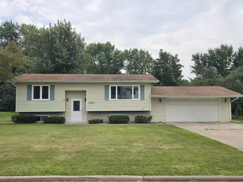 560 E Urquhart St, Medford, WI 54451