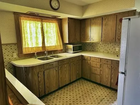 Kitchen - 113 S Cherry Ave, Marshfield, WI 54449 photo 1 of 1
