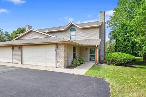 326 White Oak Ave, Plover, WI 54467