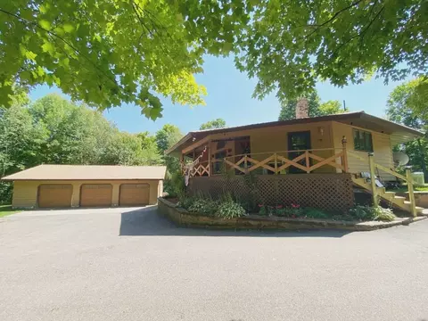 w11231 Eager Beaver Road, Kempster, WI 54424