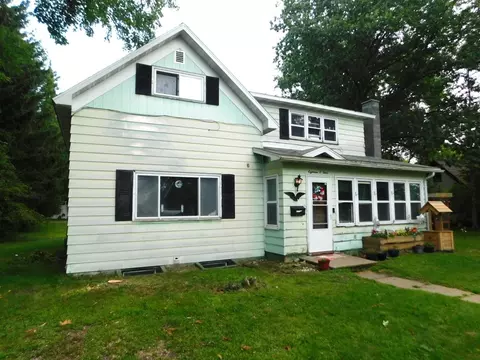1804 E 2nd St, Merrill, WI 54452